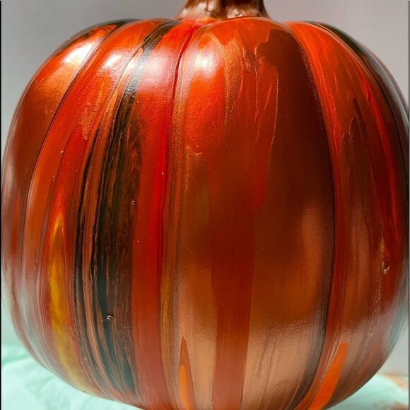 HAND PAINTED SPOOKY HALLOWEEN PUMPKIN - Picture 1 of 4